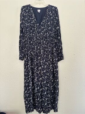 a new day Navy and White Floral V-Neck Maxi Dress EUC